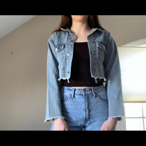 Cropped Denim Jacket - Picture 4 of 4